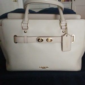 like new Coach purse